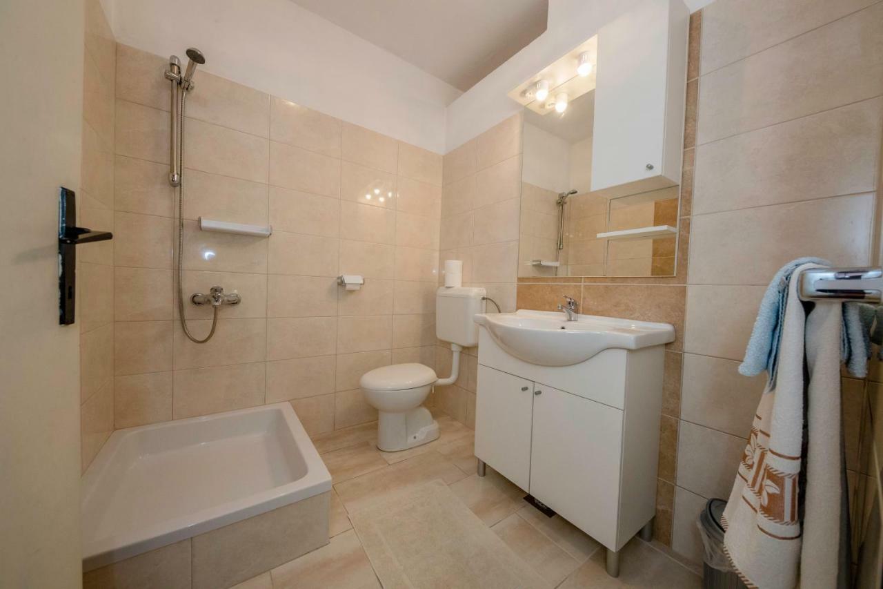 Ferienwohnung Lero Banjol Exterior foto
